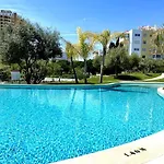 Apartment New Stunning Ocean Aprt In 